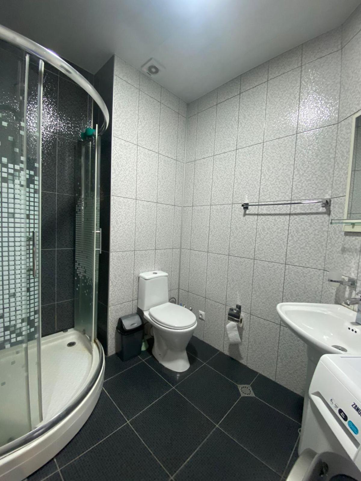 Mindia'S Two Bedroom Apartment Batum Dış mekan fotoğraf